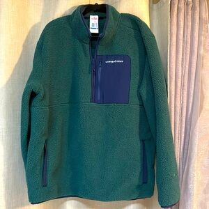 Vineyard Vines women outwear. XL Fleece